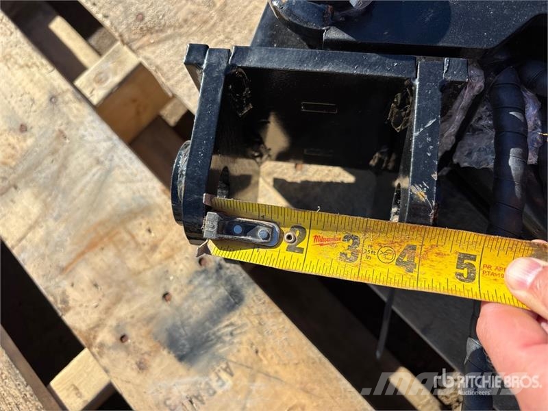 Vicsec VCT600 24 in Tilting Excavator Bucket (Unused) Kašike / Korpe