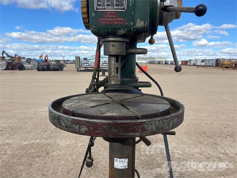  Victoria Progress 5E Industrial Drill Press معدات البناء - غير ذلك