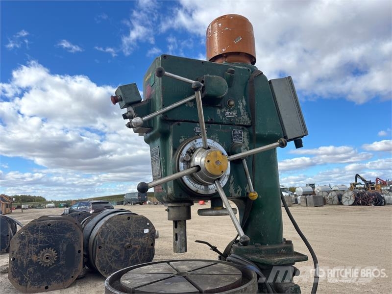  Victoria Progress 5E Industrial Drill Press معدات البناء - غير ذلك