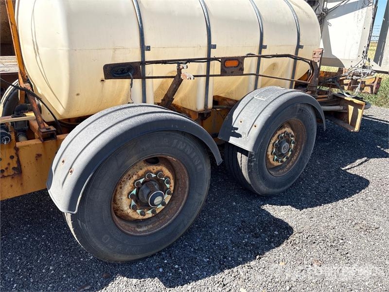 Viking-Cives T/A Snow Plow Trailer Outros Reboques