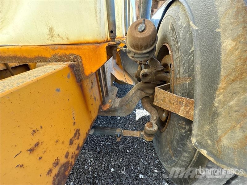 Viking-Cives T/A Snow Plow Trailer Outros Reboques