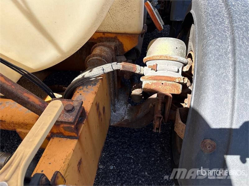 Viking-Cives T/A Snow Plow Trailer Outros Reboques