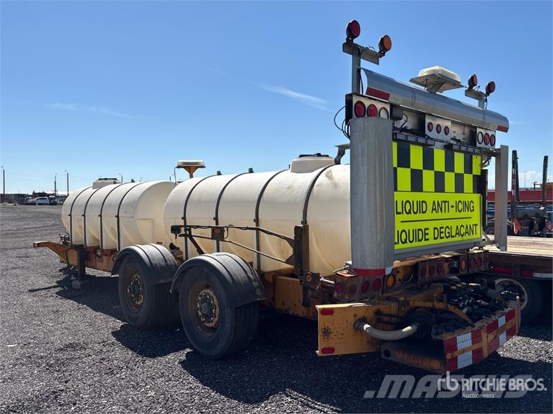 Viking-Cives T/A Snow Plow Trailer Outros Reboques