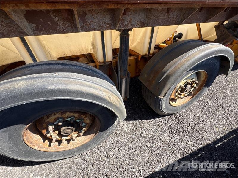 Viking-Cives T/A Snow Plow Trailer Outros Reboques