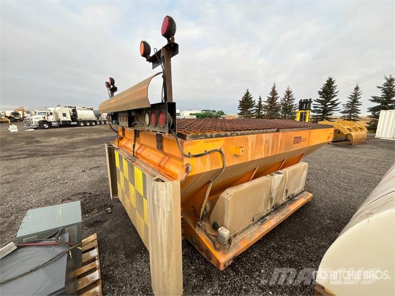 Viking Steel 14 ft x 4 ft 4 in Spreader Box Sonstige Baumaschinen