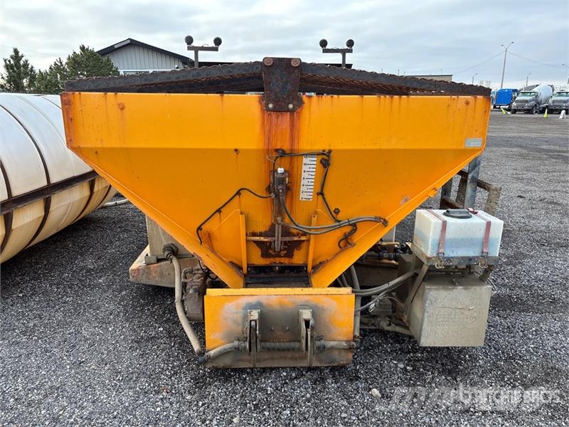 Viking Steel 14 ft x 4 ft 4 in Spreader Box Sonstige Baumaschinen