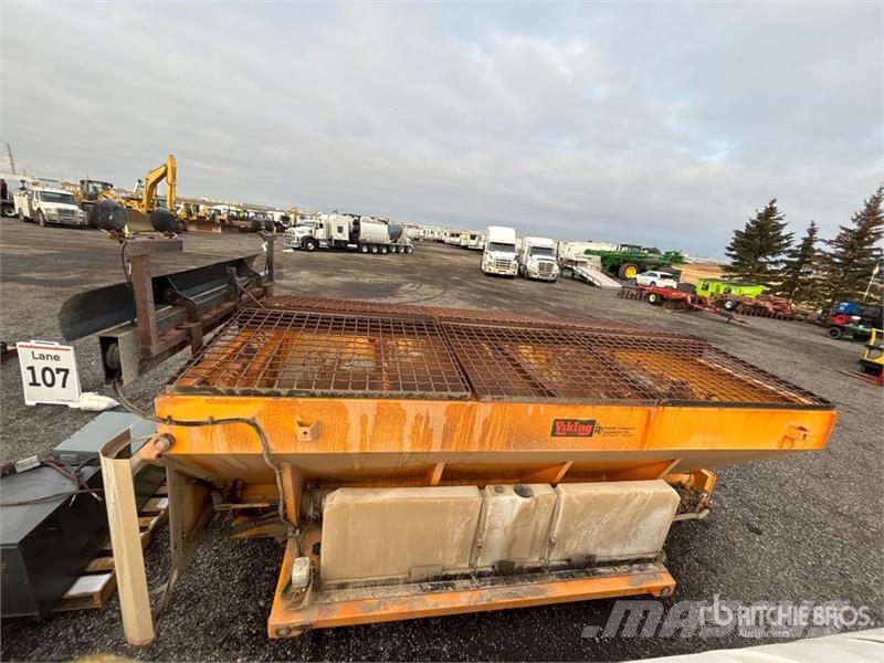 Viking Steel 14 ft x 4 ft 4 in Spreader Box Sonstige Baumaschinen