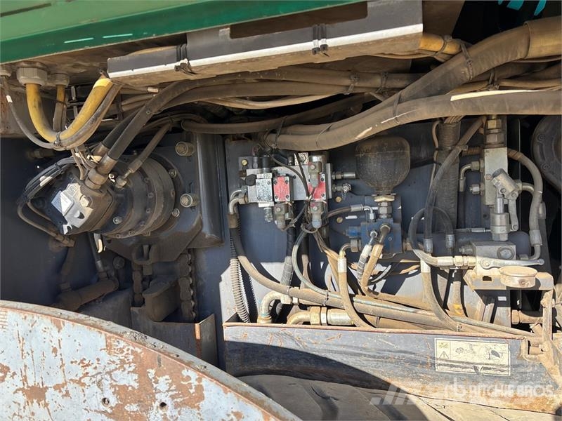 Vögele 5200 Track Asphalt Paver Asfalta klājēji