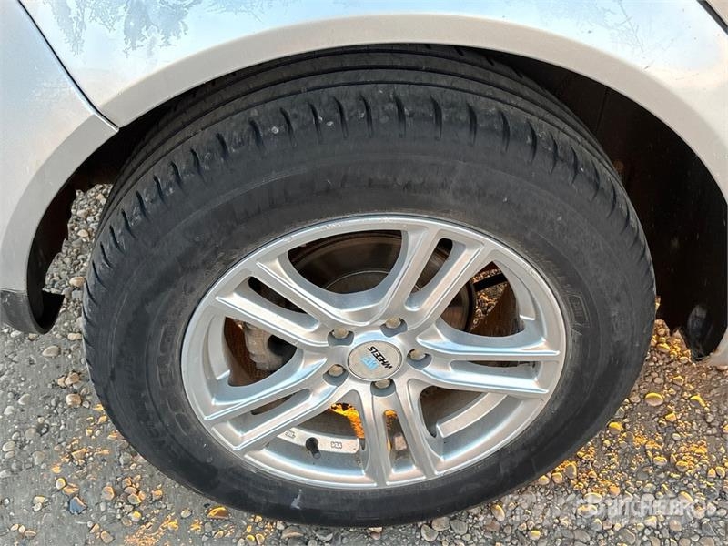 Volkswagen Golf Automobile Kistehergépjárművek
