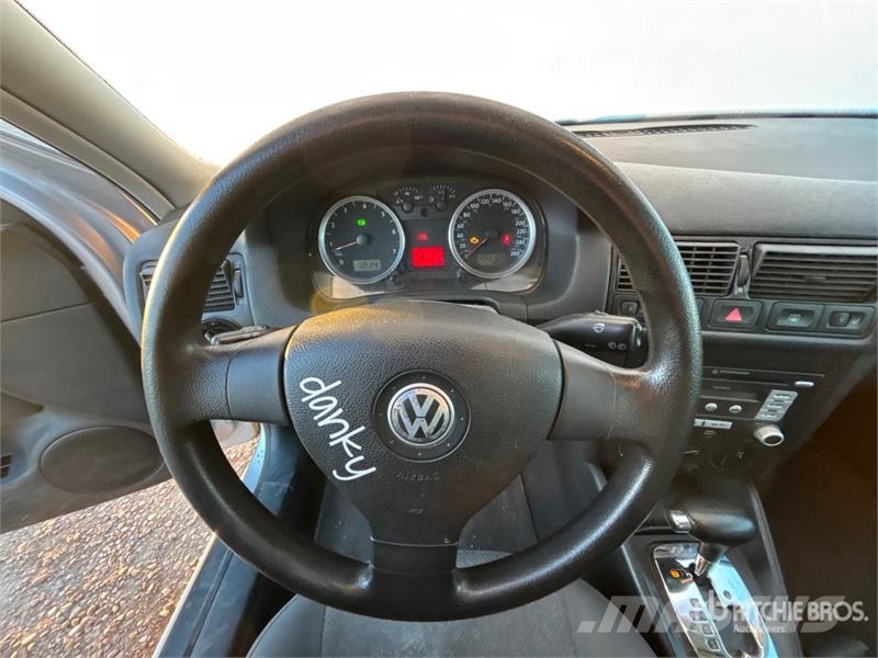 Volkswagen Golf Automobile Kistehergépjárművek