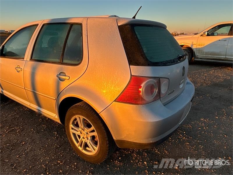 Volkswagen Golf Automobile Kistehergépjárművek