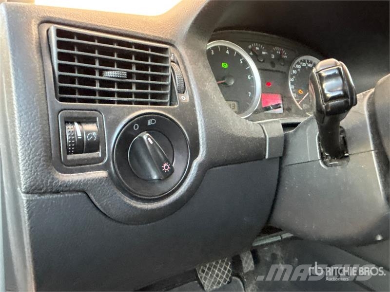 Volkswagen Golf Automobile Kistehergépjárművek