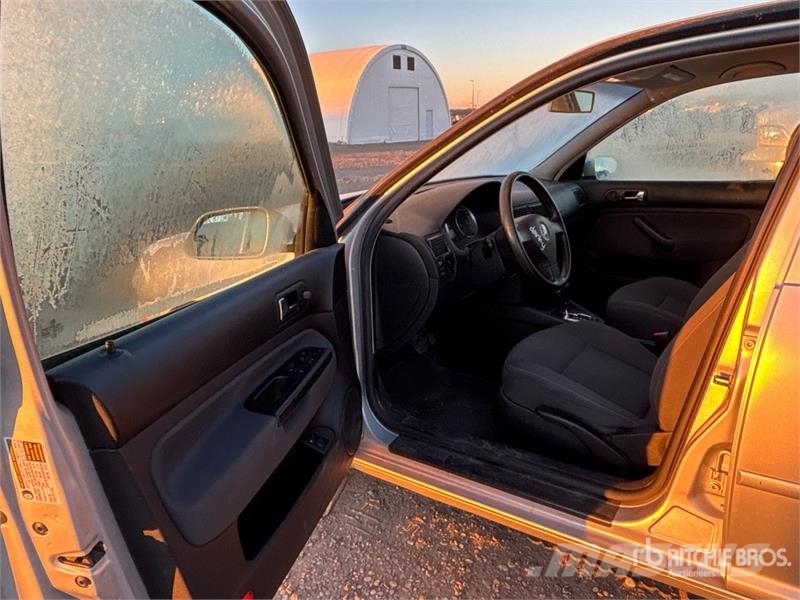 Volkswagen Golf Automobile Kistehergépjárművek
