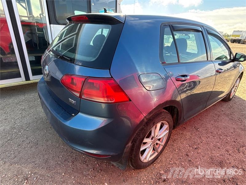 Volkswagen Golf TDI S Automobile Voiture