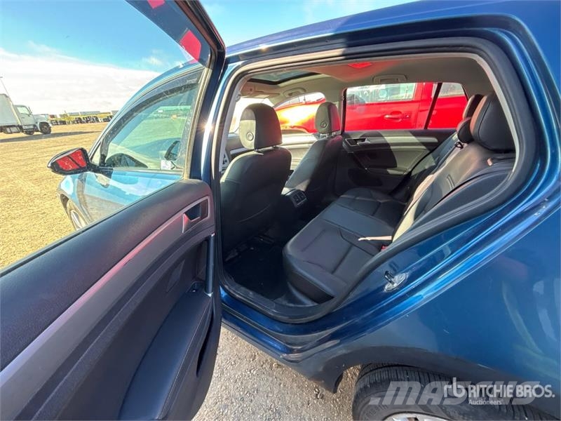 Volkswagen Golf TDI S Automobile Voiture