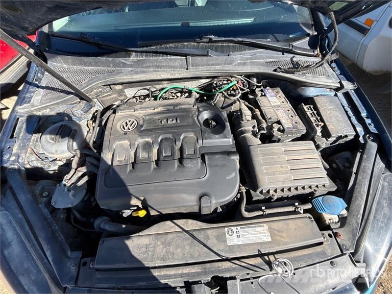 Volkswagen Golf TDI S Automobile Voiture