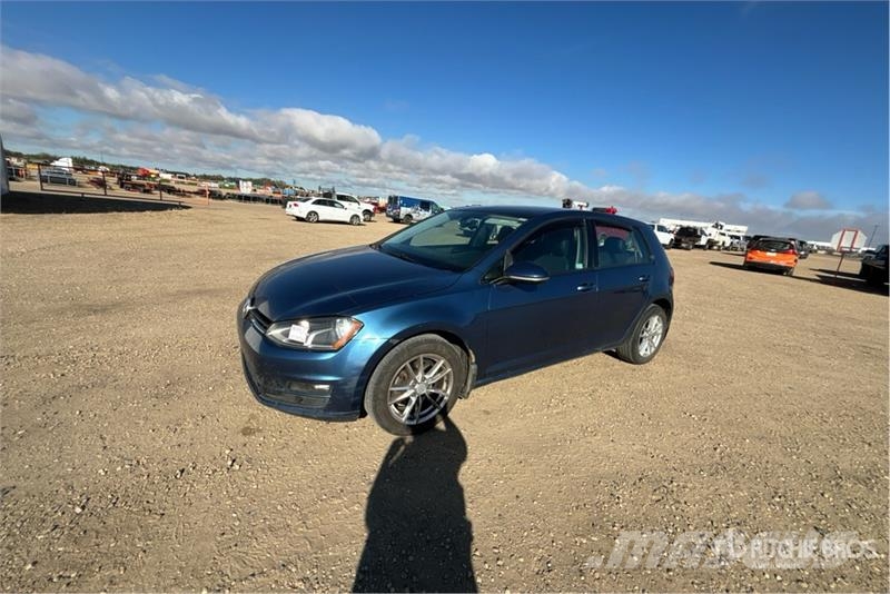 Volkswagen Golf TDI S Automobile Voiture