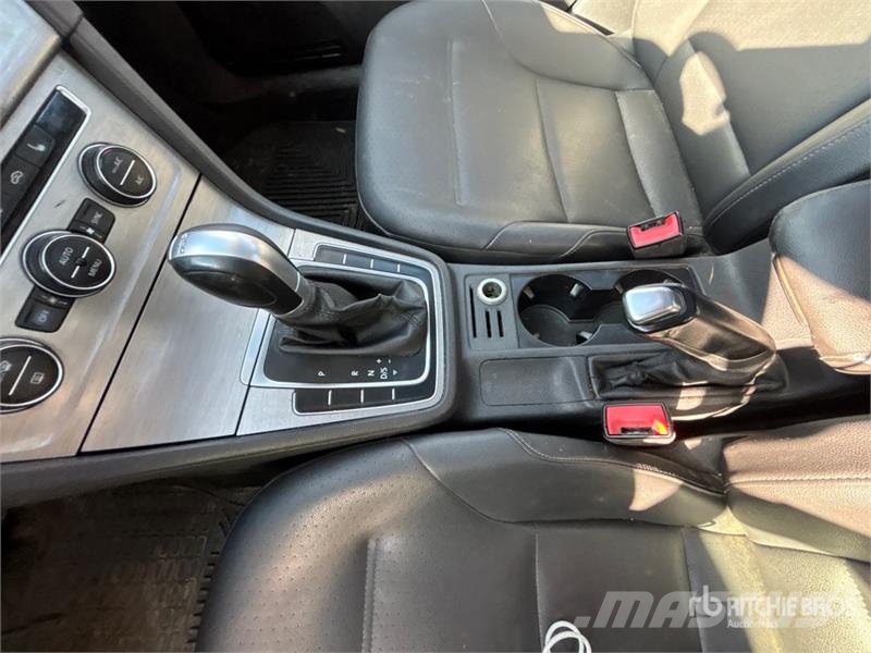 Volkswagen Golf TDI S Automobile Voiture