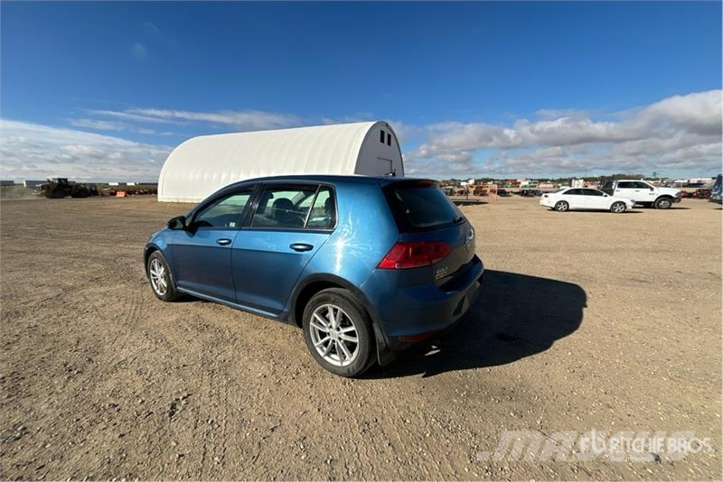 Volkswagen Golf TDI S Automobile Voiture