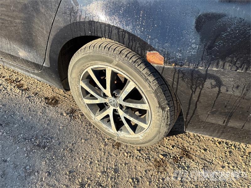 Volkswagen Jetta Automobile Avtomobili