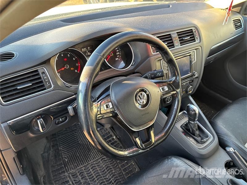Volkswagen Jetta Automobile Avtomobili