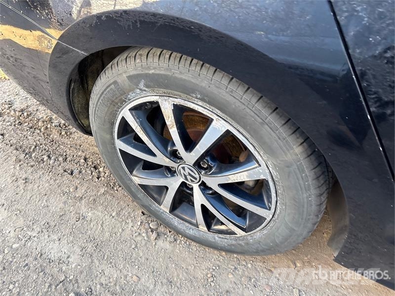 Volkswagen Jetta Automobile Avtomobili