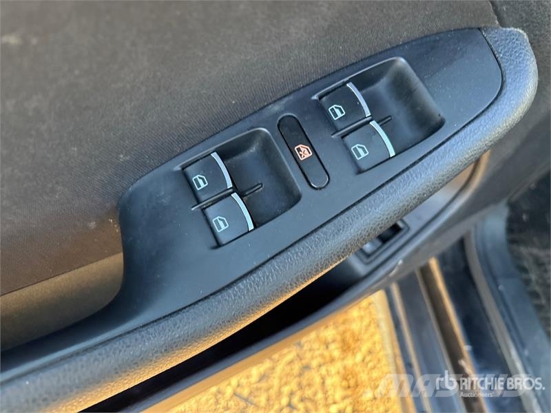 Volkswagen Jetta Automobile Avtomobili