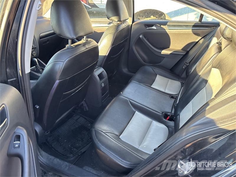 Volkswagen Jetta Automobile Avtomobili