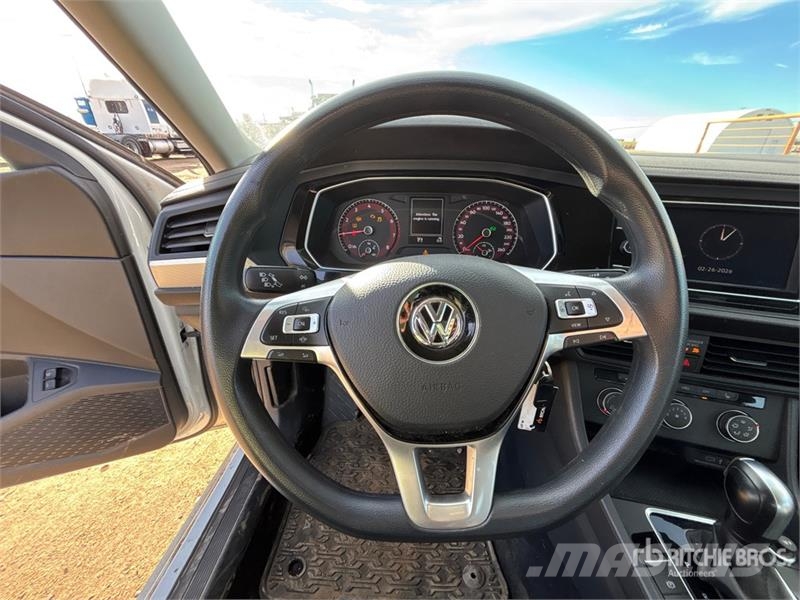 Volkswagen Jetta S Automobile Automobili