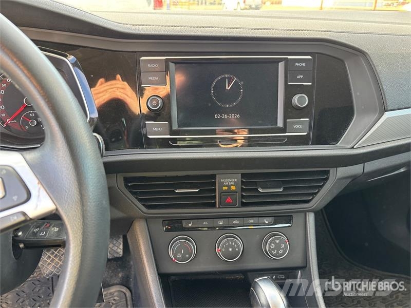 Volkswagen Jetta S Automobile Automobili