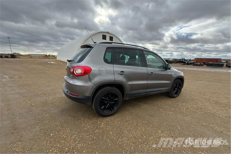 Volkswagen Tiguan AWD SUV Voiture
