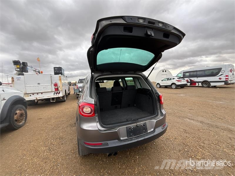 Volkswagen Tiguan AWD SUV Voiture