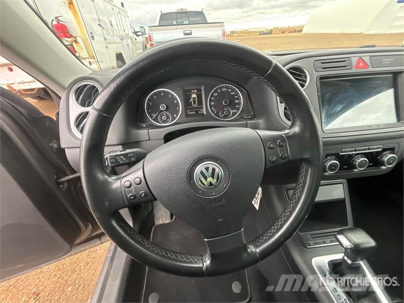 Volkswagen Tiguan AWD SUV Voiture