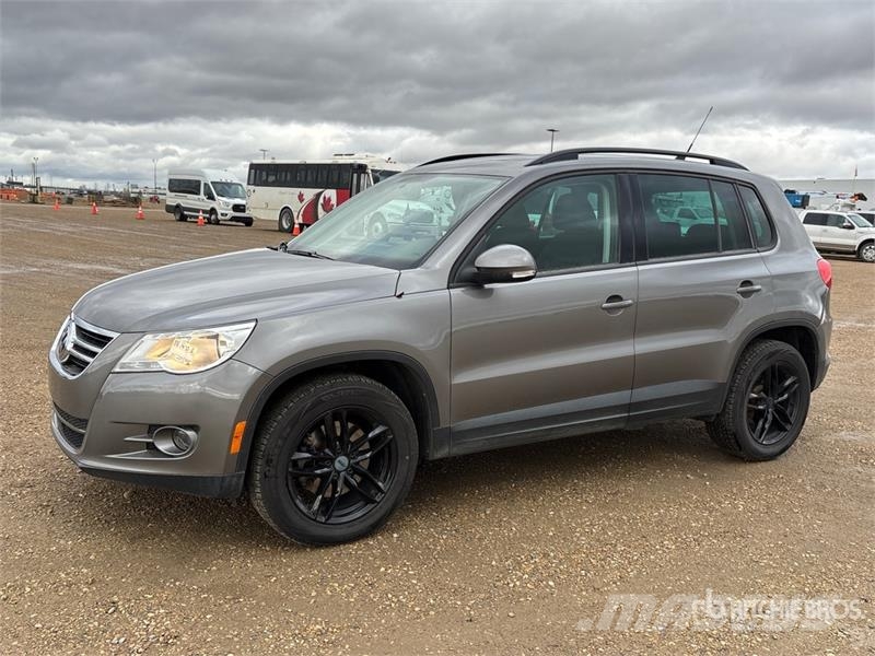 Volkswagen Tiguan AWD SUV Voiture