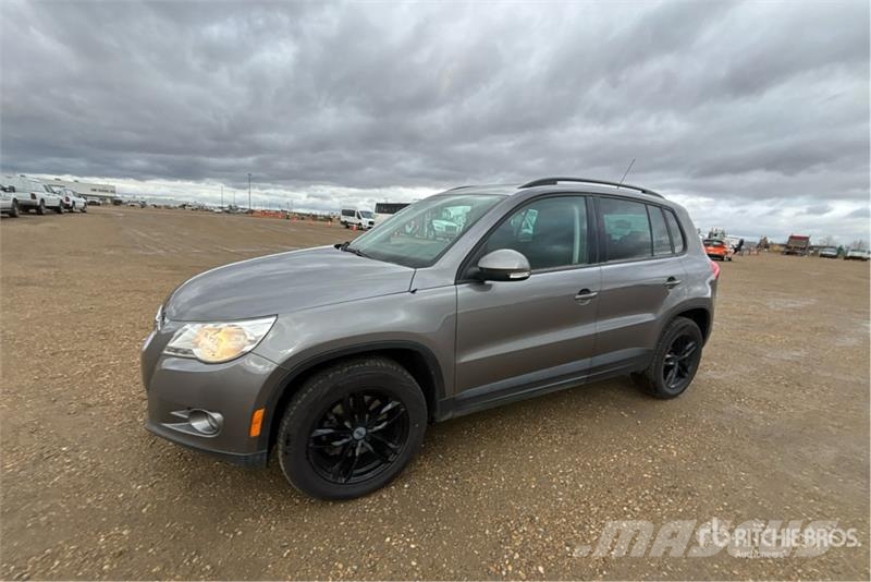 Volkswagen Tiguan AWD SUV Voiture