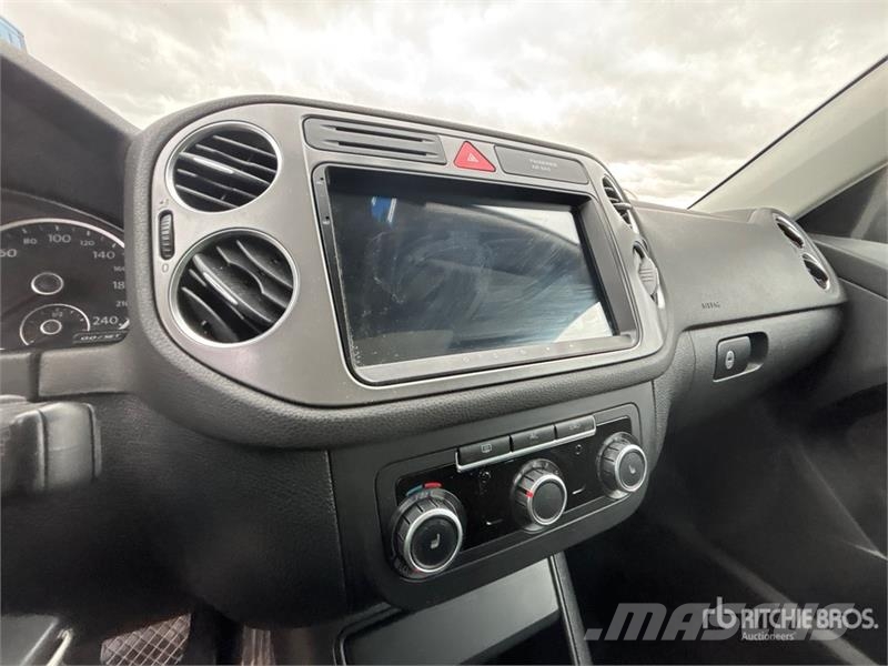 Volkswagen Tiguan AWD SUV Voiture