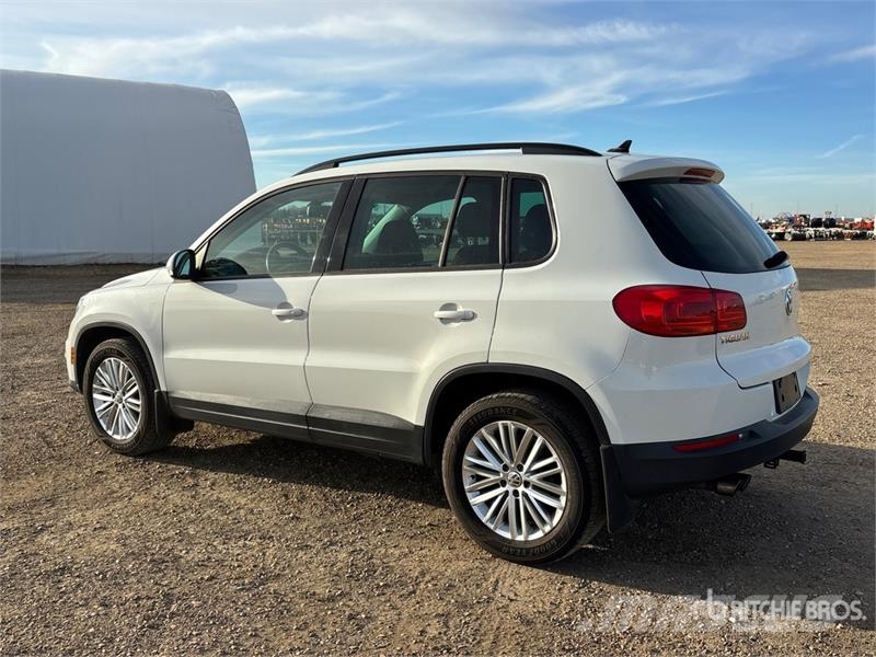 Volkswagen Tiguan SUV Cars
