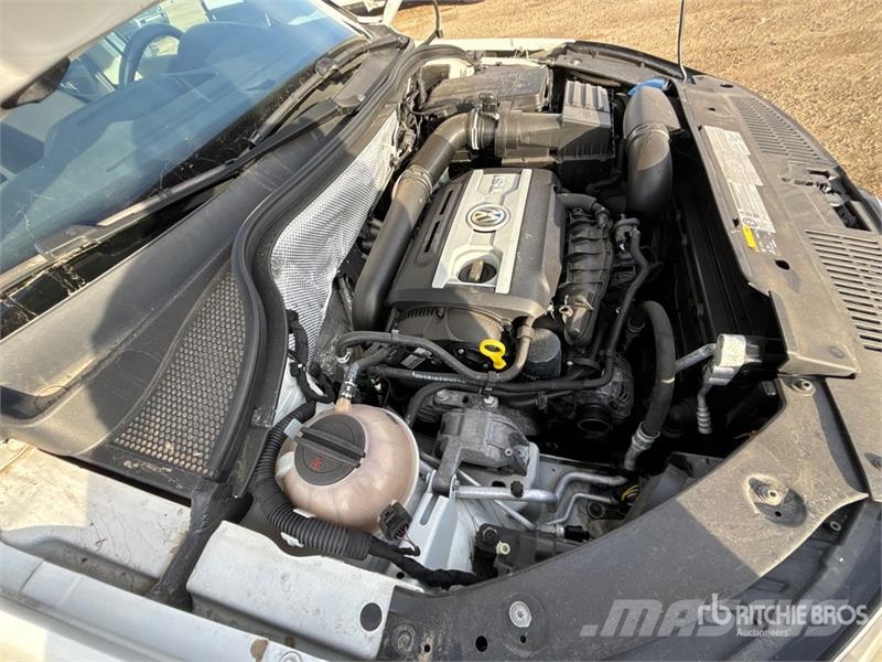 Volkswagen Tiguan SUV Cars