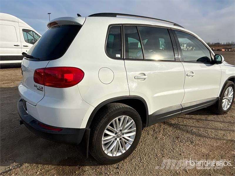 Volkswagen Tiguan SUV Cars