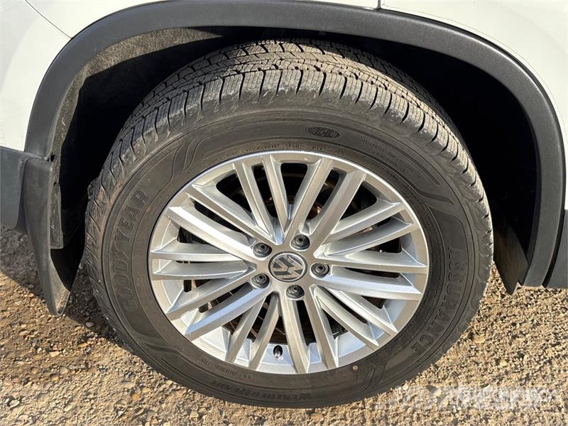 Volkswagen Tiguan SUV Cars