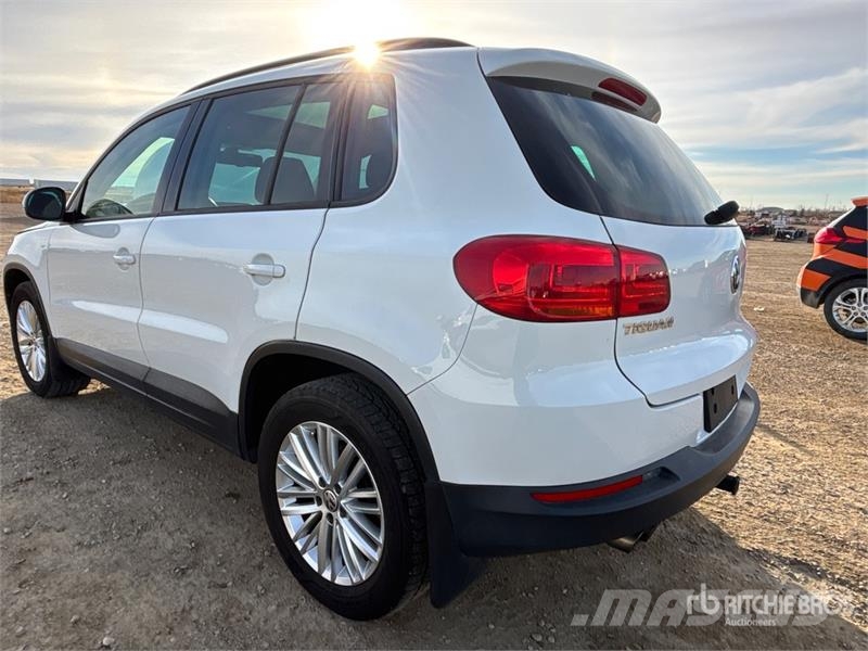 Volkswagen Tiguan SUV Cars