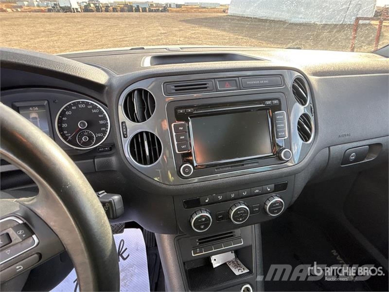 Volkswagen Tiguan SUV Cars