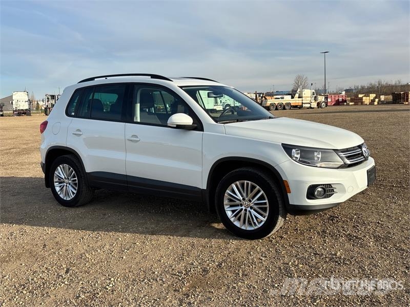 Volkswagen Tiguan SUV Cars