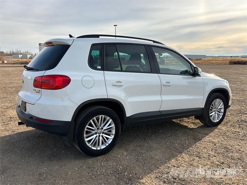 Volkswagen Tiguan SUV Cars