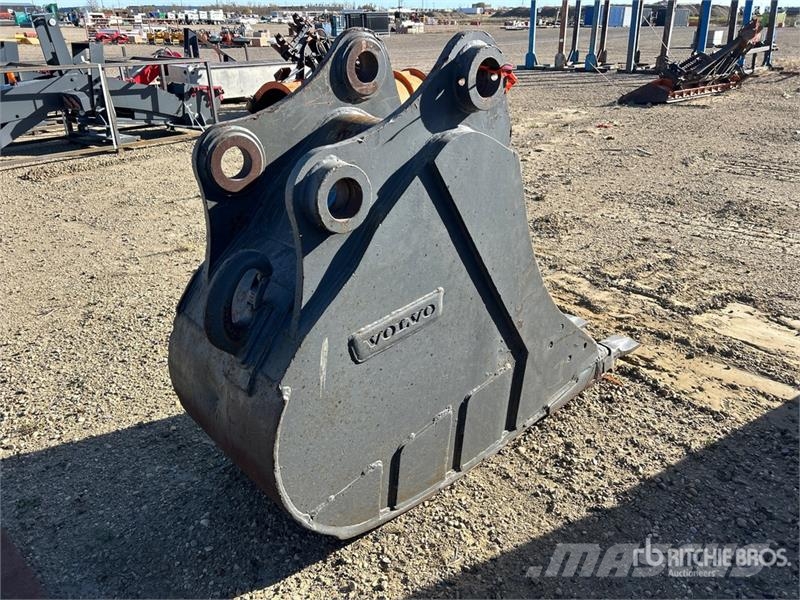 Volvo 24 in Digging Excavator Bucket Buckets