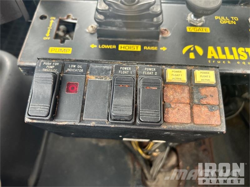 Volvo 6x4 T/A Dump Truck Kiper tovornjaki