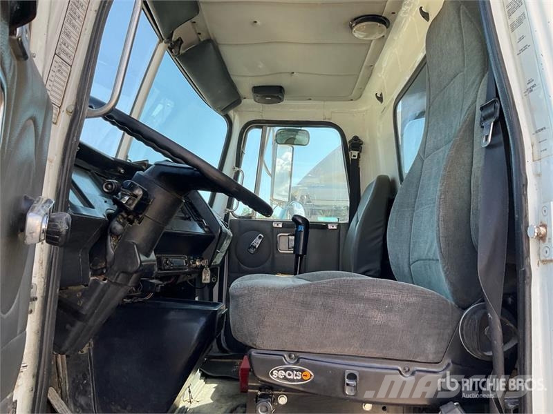 Volvo 6x4 T/A Dump Truck Caminhões basculantes