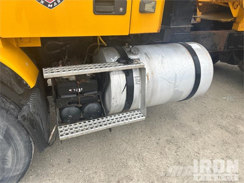 Volvo 6x4 T/A Dump Truck Kiper tovornjaki