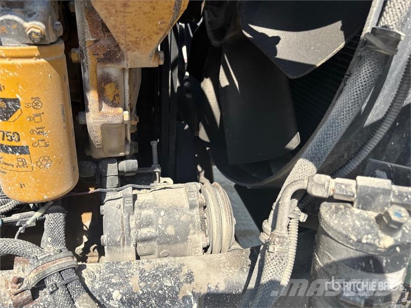 Volvo 6x4 T/A Dump Truck Caminhões basculantes