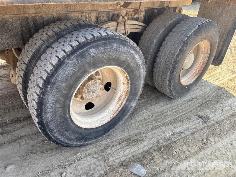 Volvo 6x4 T/A Dump Truck Caminhões basculantes